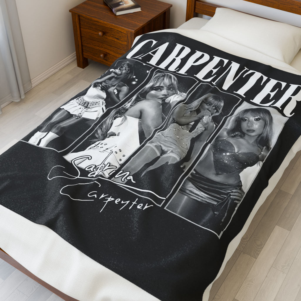 Sabrina Carpenter -Throw Blanket